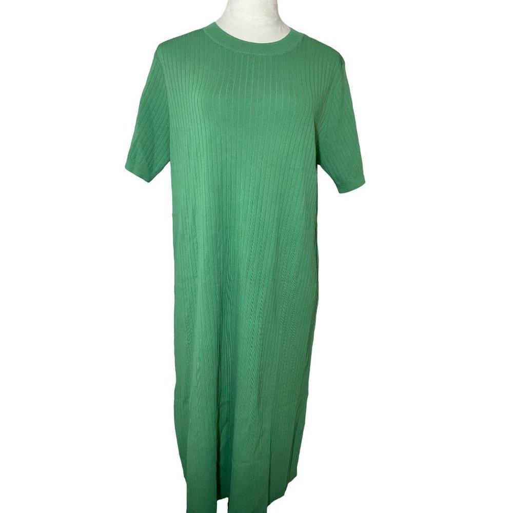 NWT Women's Kuose  Simplistic knitted  textured dress    Size: Small